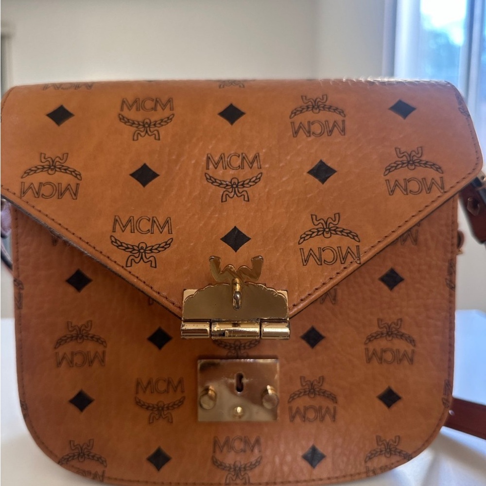 Mcm crossbody